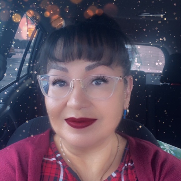 Meet your Posher, Priscilla - Picture 1 of 1